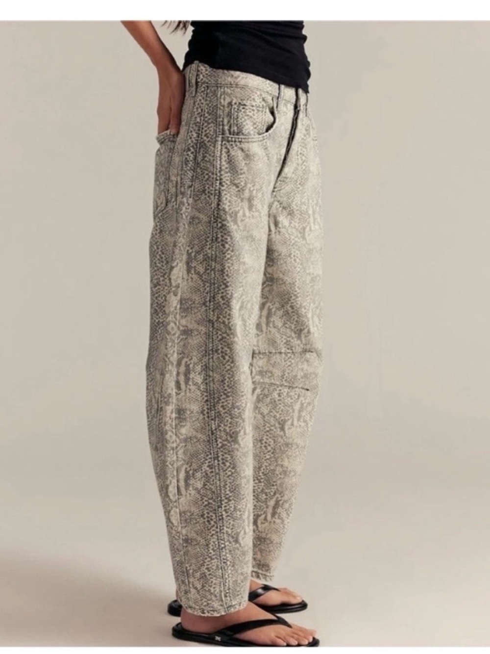 NWOT Free People We The Free Good Luck Printed Barrel Jeans Snake S-28 - Picture 3 of 10